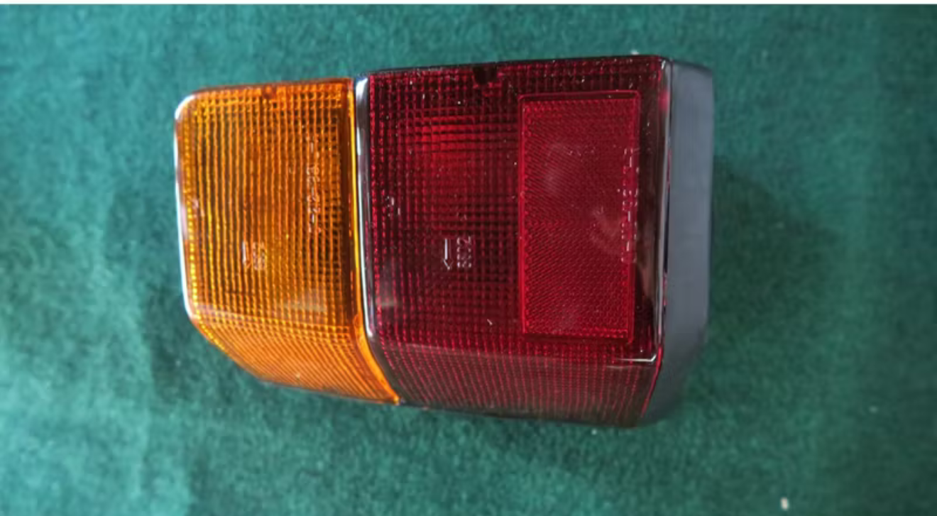 TOYOTA LITEACE 1986-1989 KM36 TAIL LAMP LH